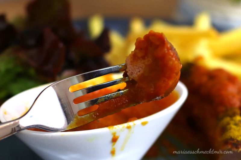 Currywurst mit selbstgemachter Soße