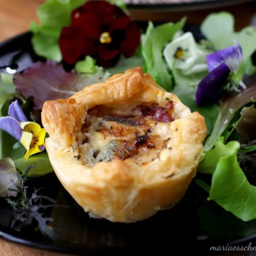 Mini Quiches mit Speck und Apfel