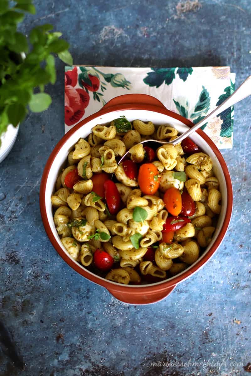 Nudelsalat mit Pesto