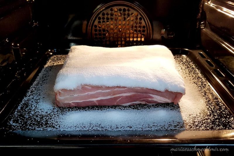 Krustenbraten aus dem Backofen, die Zubereitung