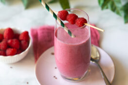 himbeer smoothie im glas