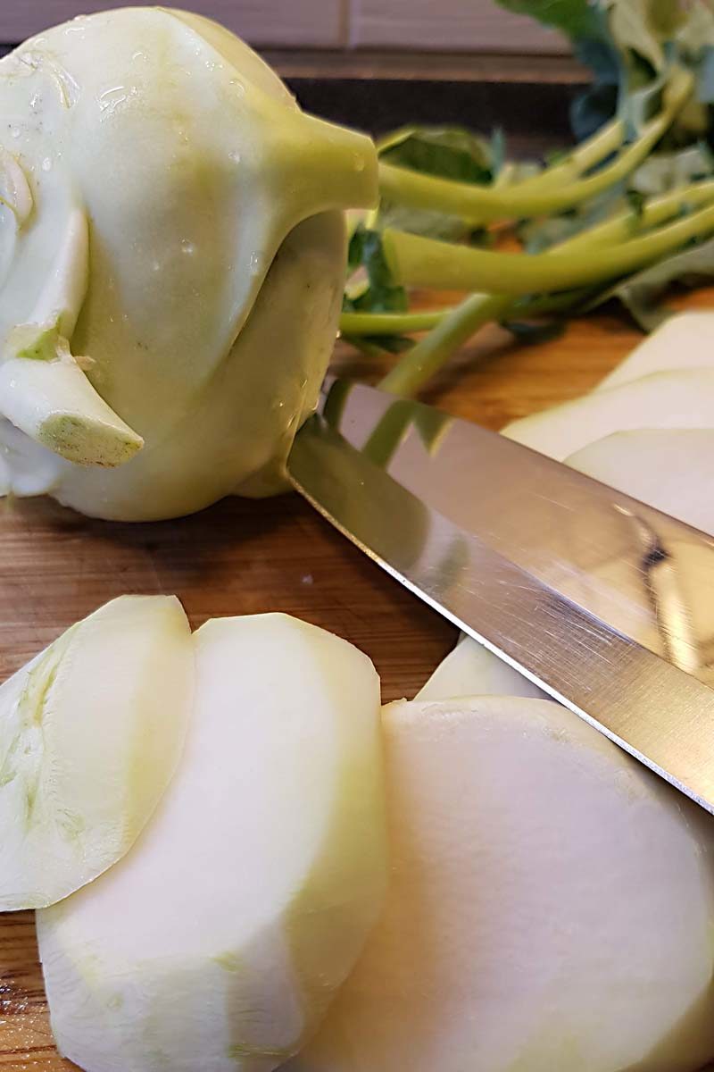 Kohlrabischnitzel mit Kräutersoße