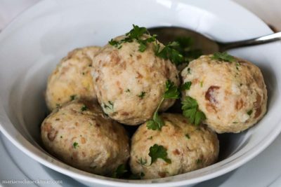 Klassische Semmelknödel