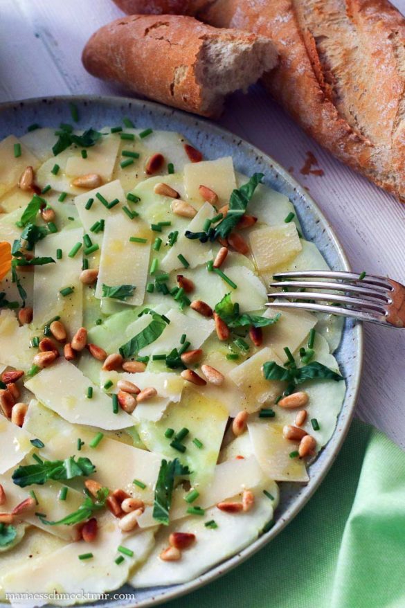 Sommerfrisches Kohlrabi-Carpaccio mit Parmesan