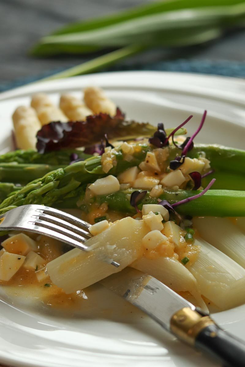 Spargel mit Bozener Sauce