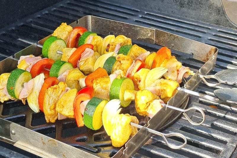 Marinierte Hähnchenspieße vom Grill -Making-Of