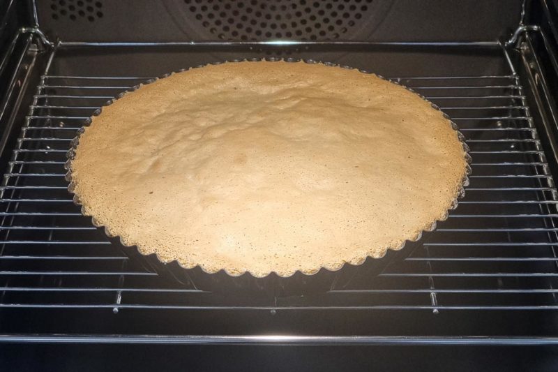 Erdbeerkuchen mit Pudding - der Boden