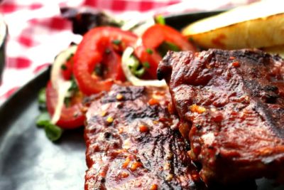 Marinierte Spareribs vom Grill