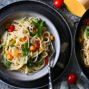 Pasta liebt Kürbis und Tomaten