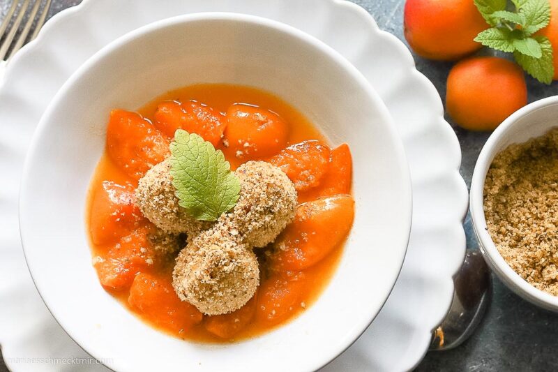 Topfenknödel mit Marillen