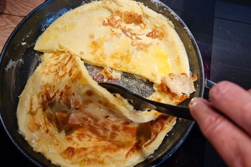 Kaiserschmarrn in der Pfanne backen