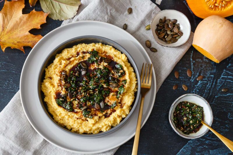 Kürbis-Polenta mit Gremolata