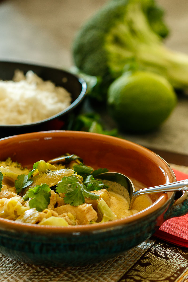 Thai Curry mit Hähnchen und Gemüse