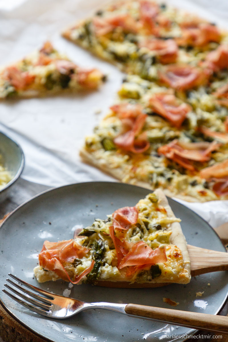 Flammkuchen mit Spargel