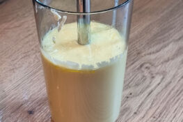 Sauce Hollandaise pürieren