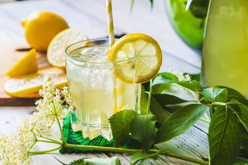 Holunderblütensirup