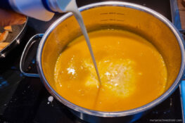 Paprika-Suppe mit Zitronengras Zubereitung