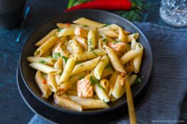 nudeln mit lachs sahne soße