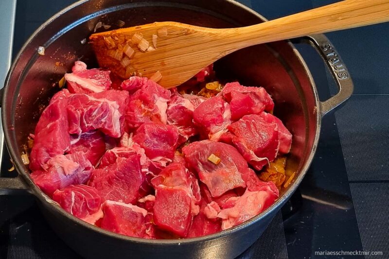 Wiener Saftgulasch Zubereitung