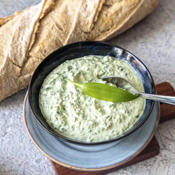 Bärlauch-Walnuss-Pesto