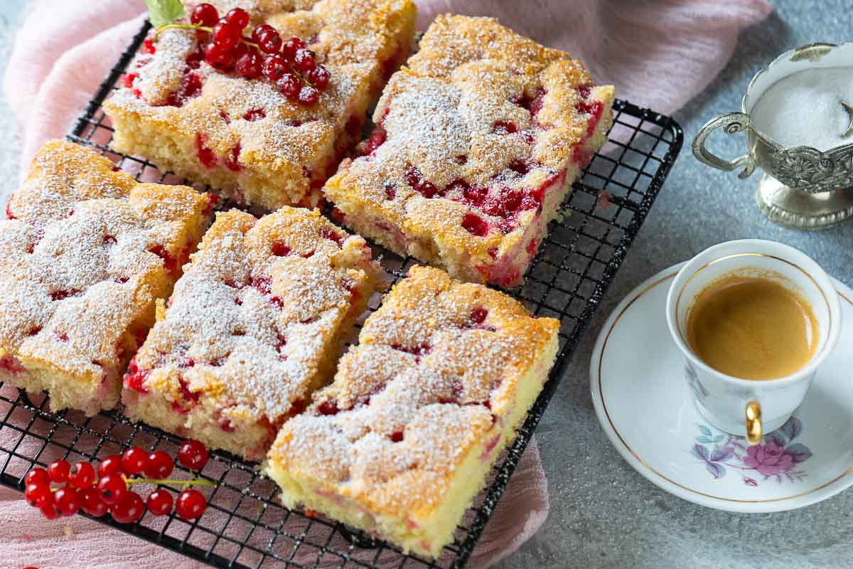 Kuchen Mit Gefrorenen Johannisbeeren