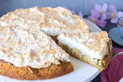 Rhabarberkuchen mit Baiser