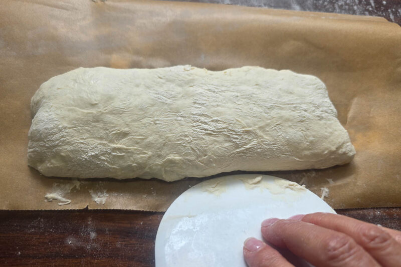 Ciabatta in Form bringen
