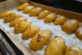 Kattoffeln auf Parmesanbett