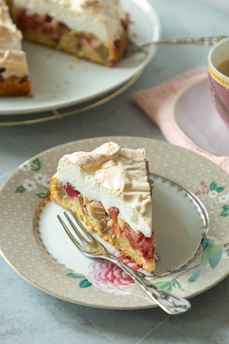 Rhabarberkuchen mit Baiser