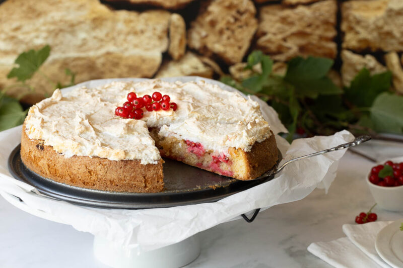 Johannisbeerkuchen mit Baiser