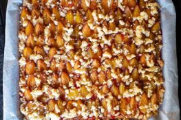 Zwetschgendatschi mit Streusel gebacken